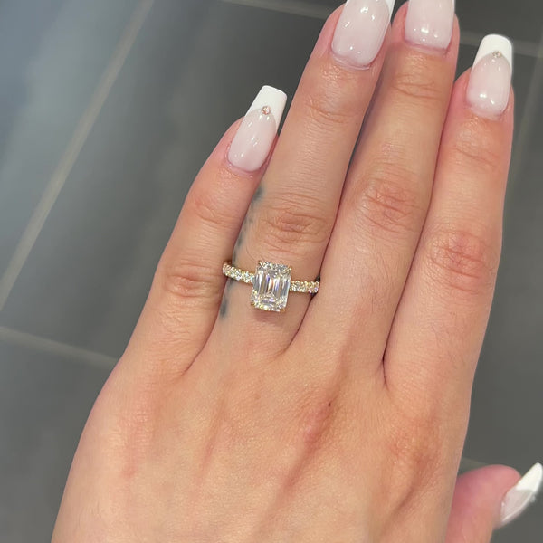 Engagement Rings Under $2,000 | Helzberg Diamonds